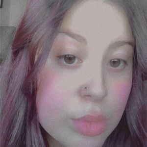 Meet your Posher, Monique